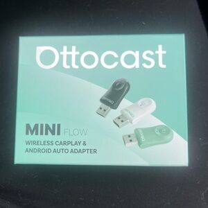 Mini Flow Wireless CarPlay & Android Auto Adapter - Green